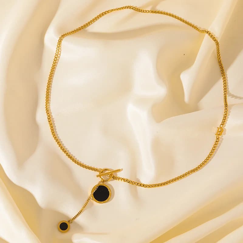 Round Black Long Pendant Necklace