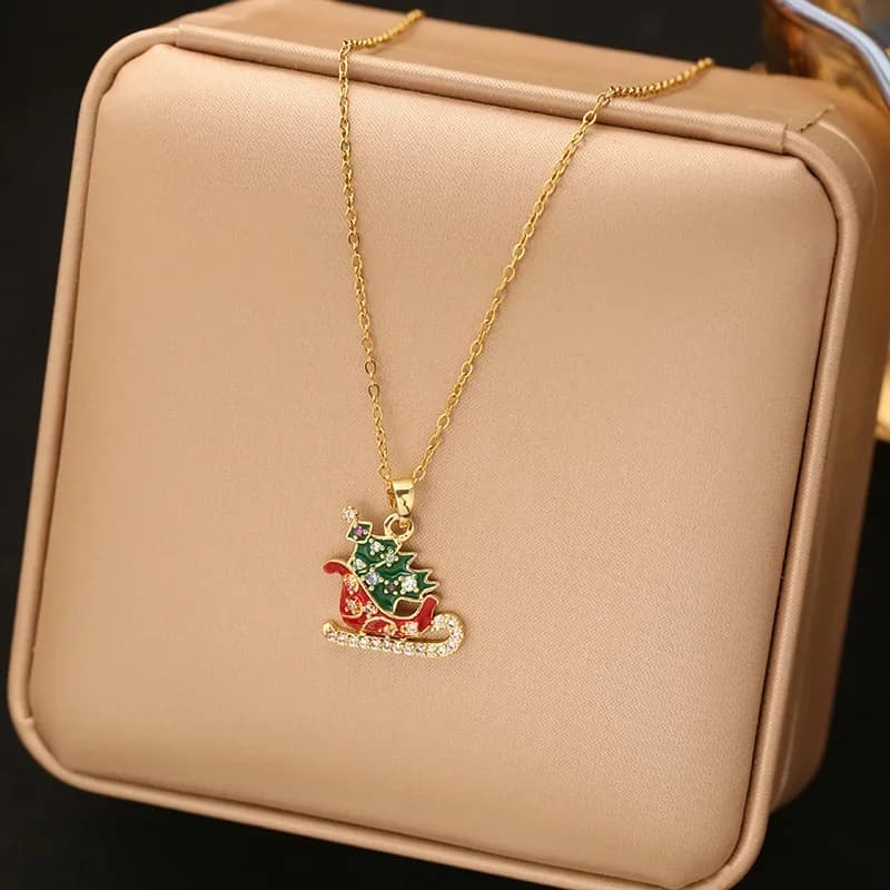 สร้อยคอจี้รถลากคริสต์มาส enamel