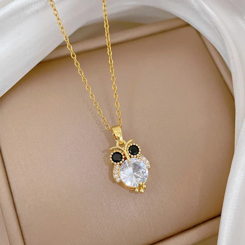 Bowknot Zirconia Pendant Necklace