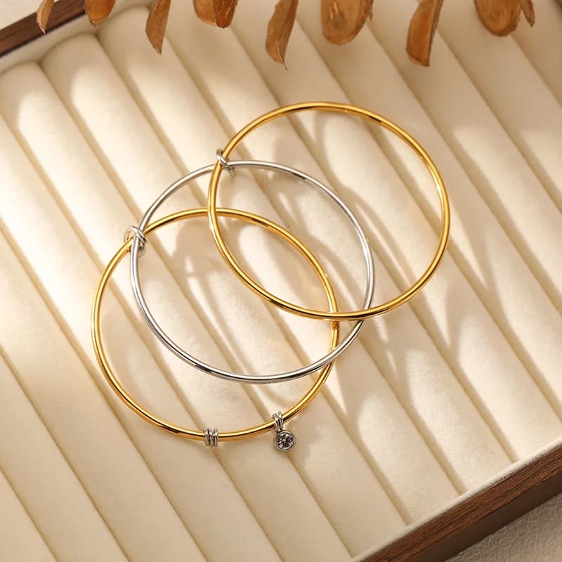 สร้อยข้อมือซ้อนชั้นประดับ Zirconiya ชุบสีทอง สเตนเลสสตีล 316L