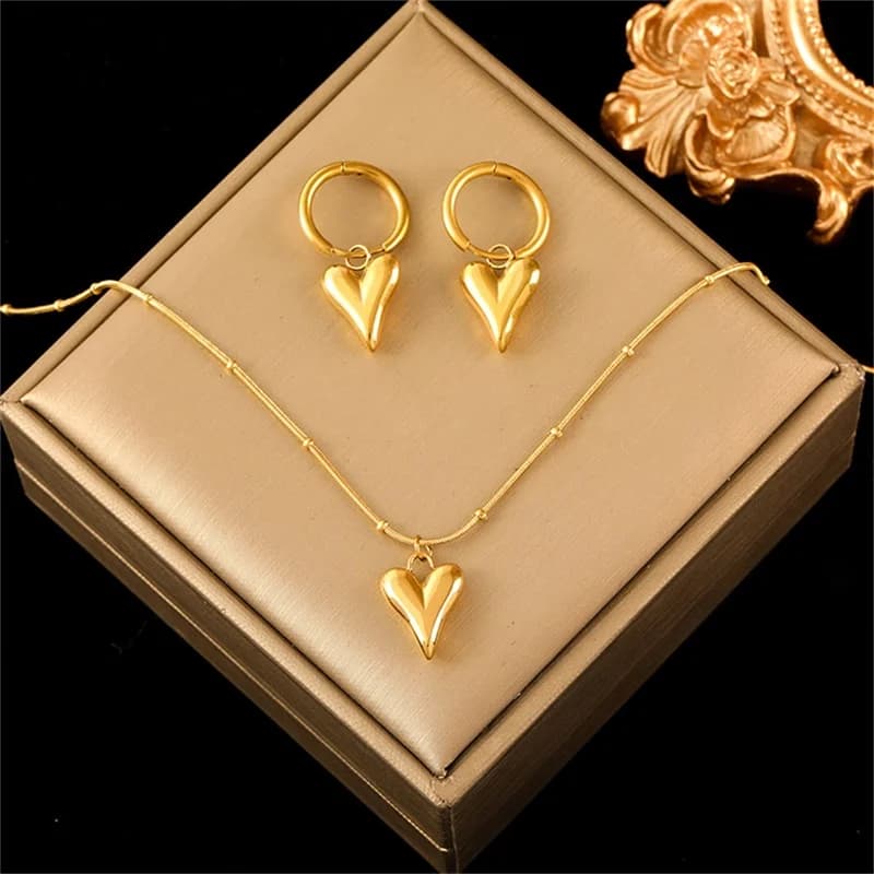 Heart and Pearl Necklace and Earrings Set