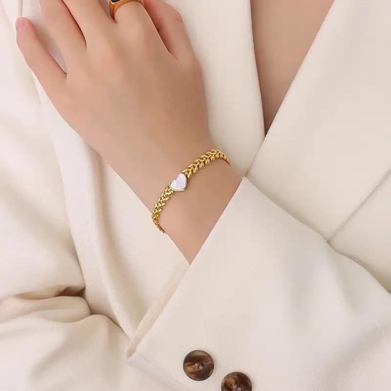 สร้อยข้อมือโลหะแบบโซ่ สำหรับผู้หญิง