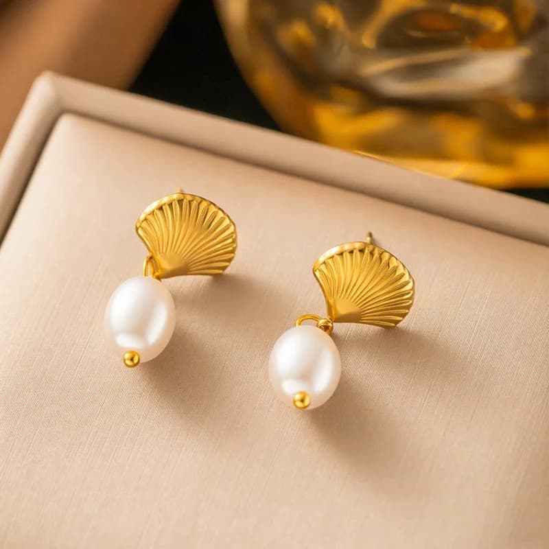 Starfish Shell Pearl Pendant Necklace and Earring Set