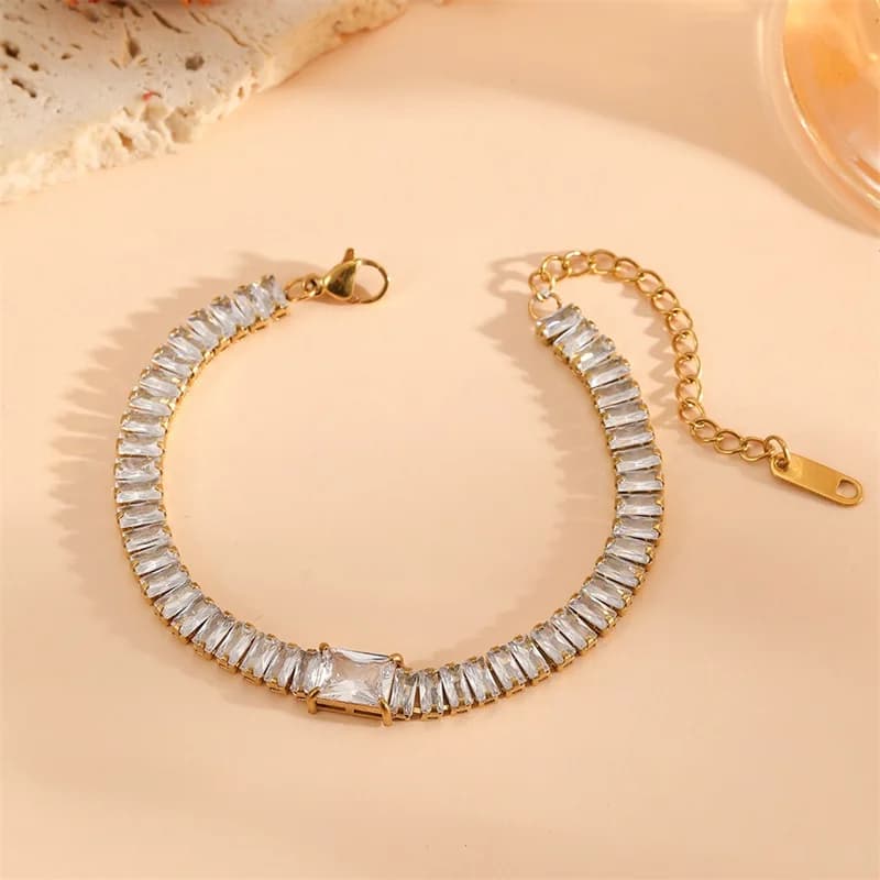 Twisted Zirconia Chain Bracelet