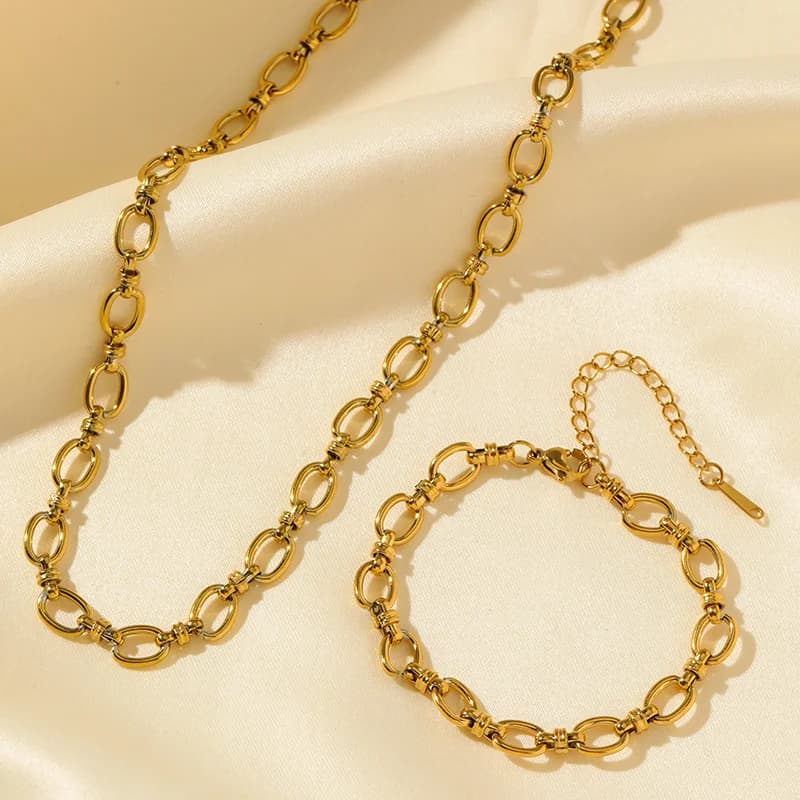 Handmade Metal Neck Chain and Bracelet Set