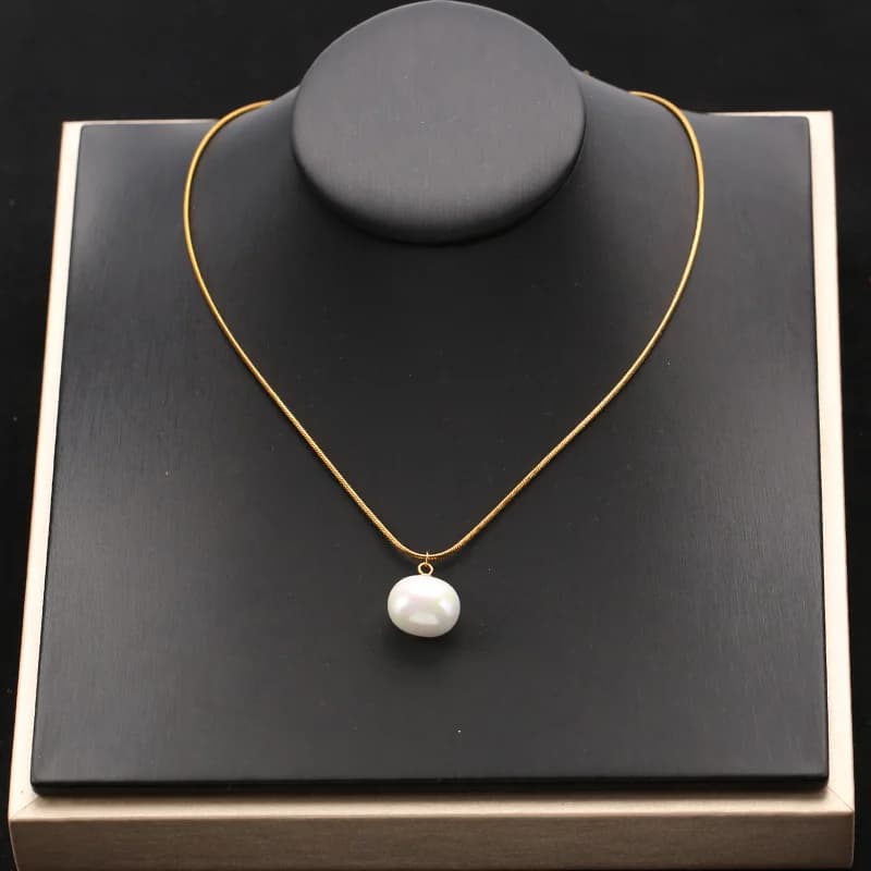 Bling Pearl Pendant Necklace with PVD Plating