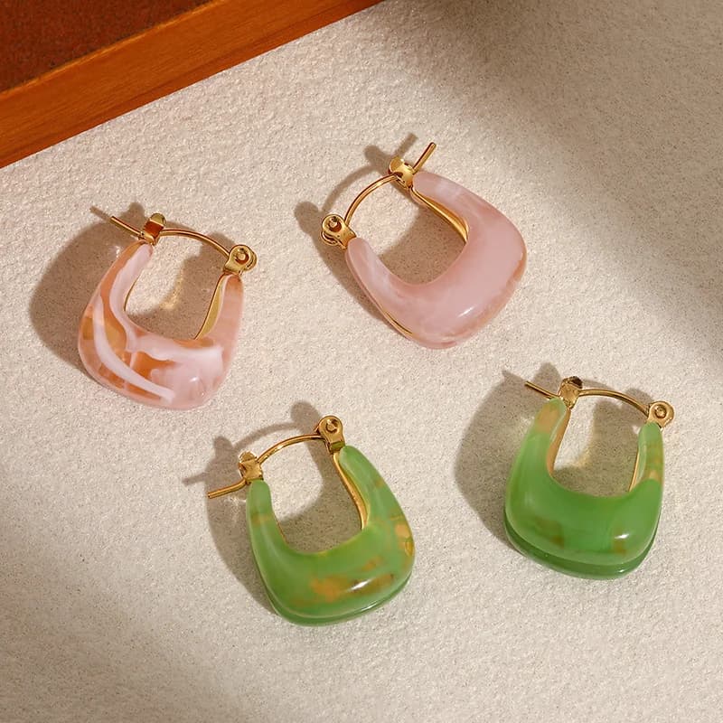 Vintage Resin U-Shaped Hoop Earrings