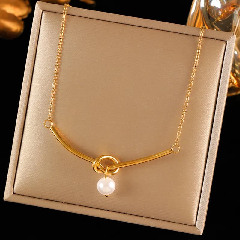 Bling Pearl Pendant Necklace with PVD Plating