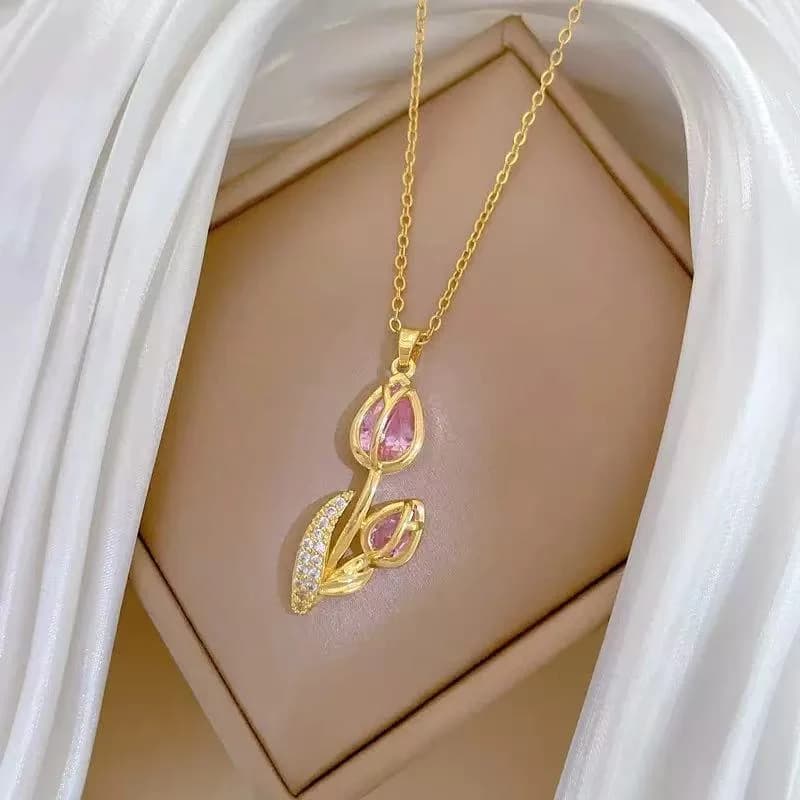 Sparkling Zircon Heart Pendant Necklace