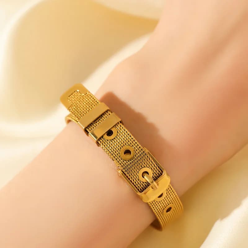 สร้อยข้อมือซ้อนชั้นประดับ Zirconiya ชุบสีทอง สเตนเลสสตีล 316L